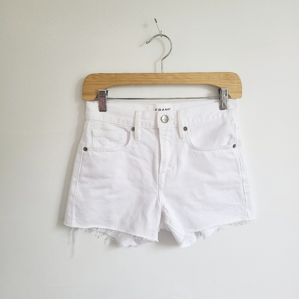 FRAME
White Le Brigette Short | Size: 23